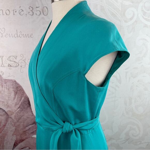 Maggy London Wrap Front Midi Length Dress Size 10 Like new - Picture 9 of 10